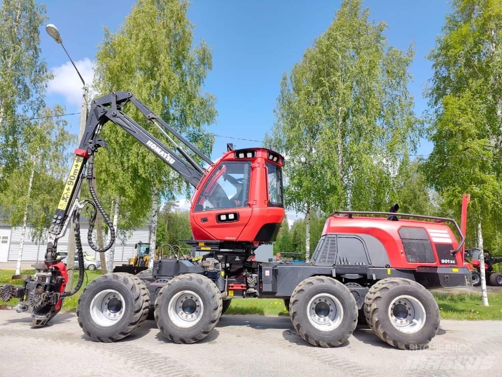 Komatsu 901 XC 收割机