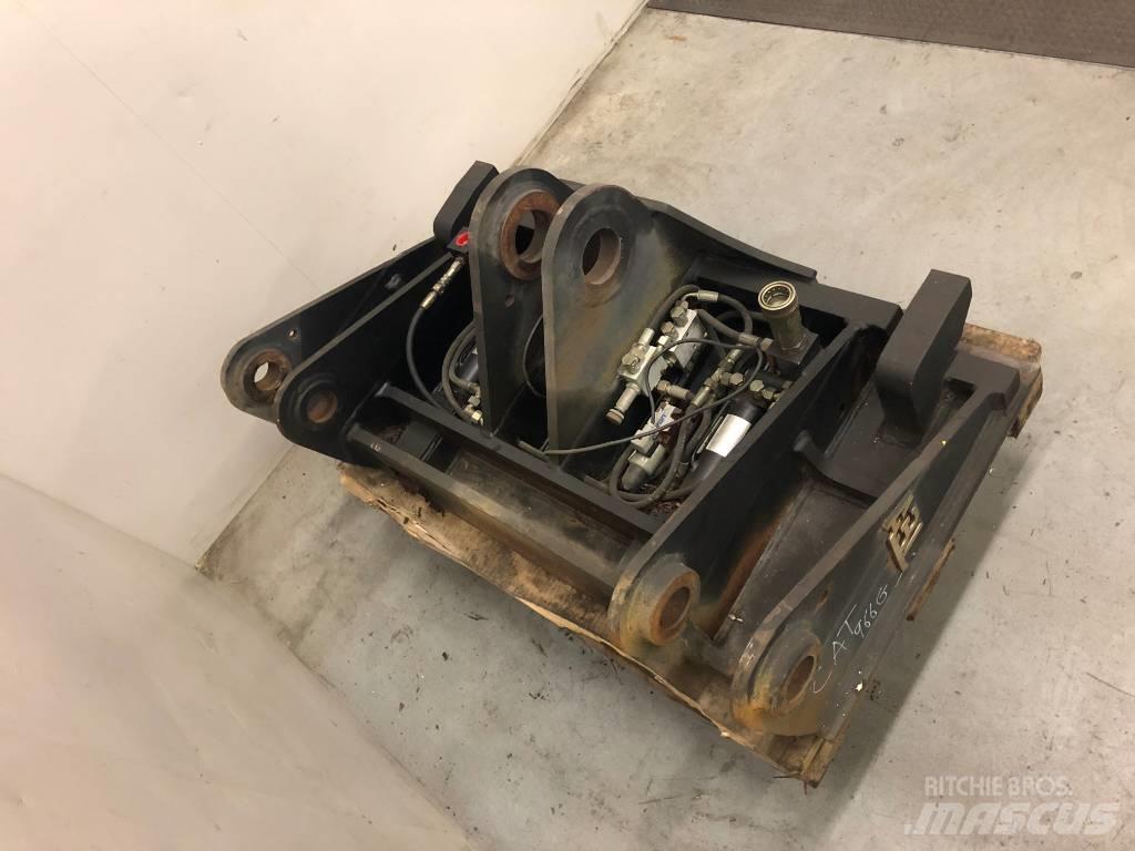 CAT 966 G 快速连接器