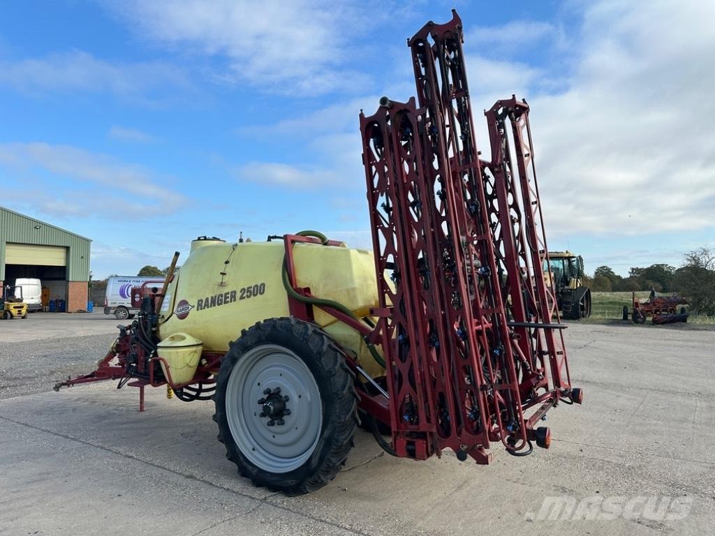 Hardi Ranger 2500 牵引式喷雾机