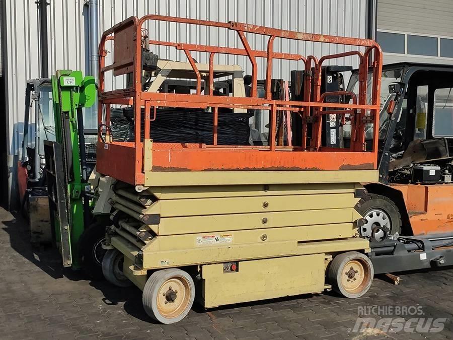 JLG 2646 E 2 剪叉式升降机