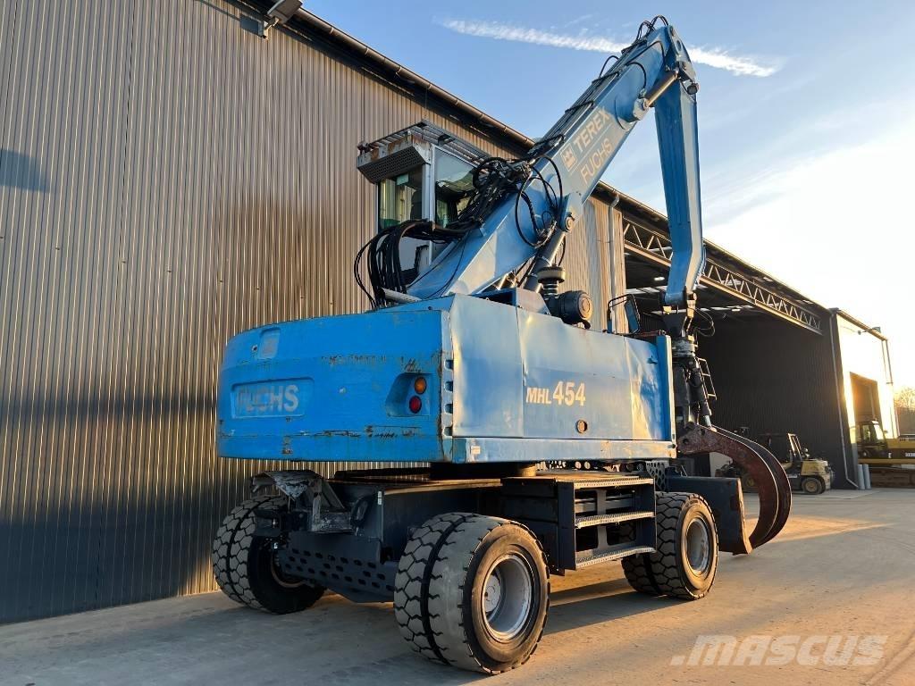 Fuchs MHL454 工业挖掘机
