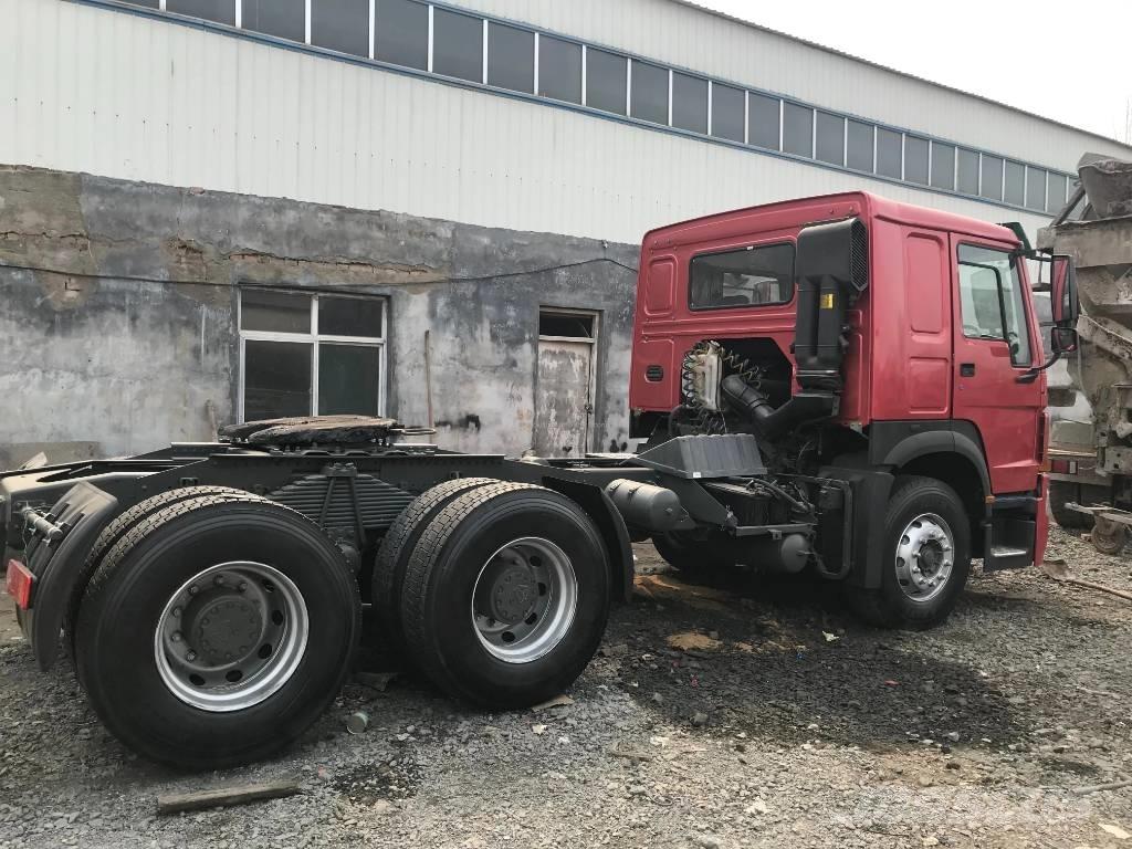 Howo 375 6x4 牵引车