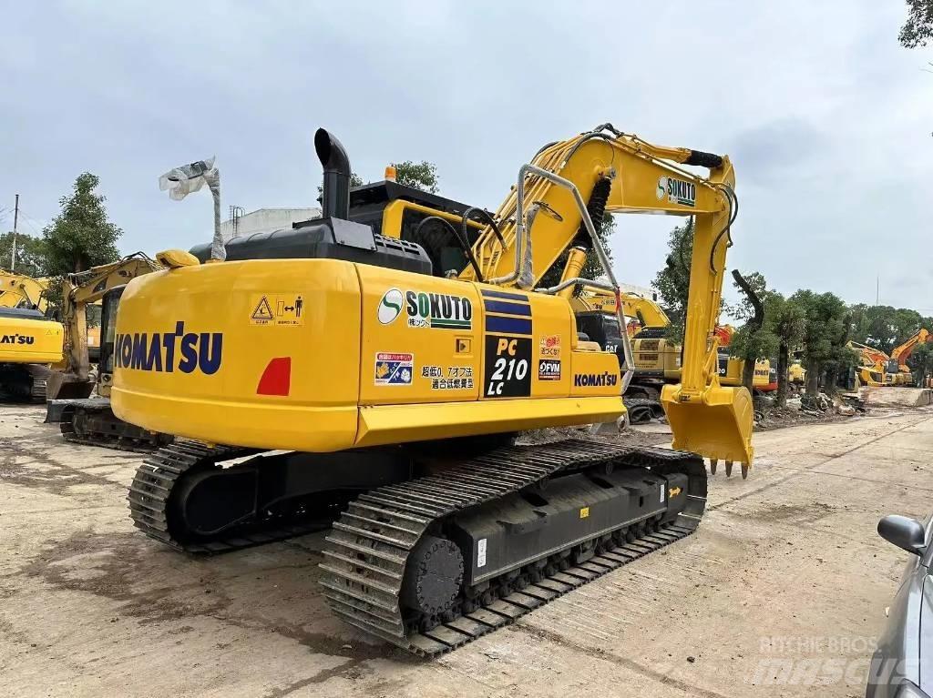 Komatsu PC 200-8 履带挖掘机