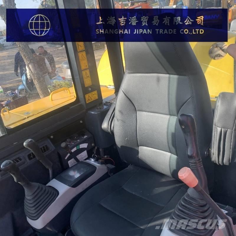 Komatsu PC 56 小型挖掘机