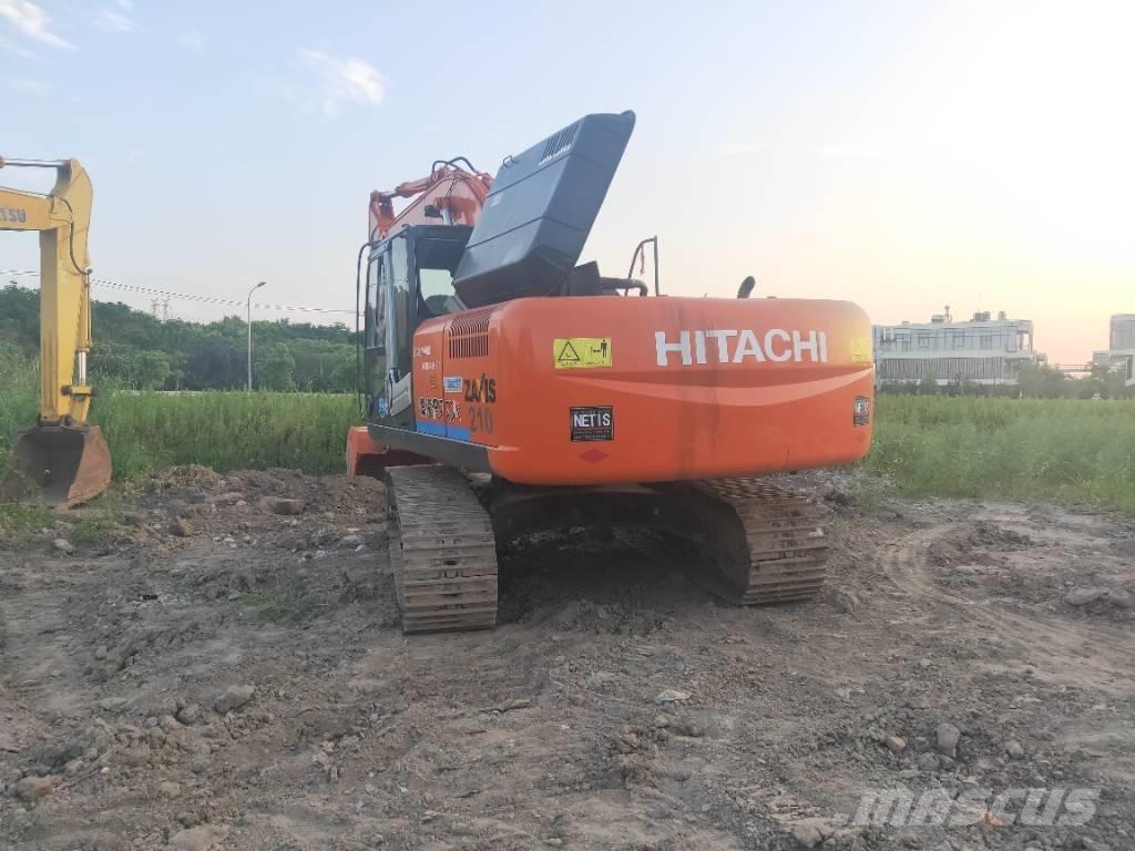 Hitachi ZX 210 履带挖掘机