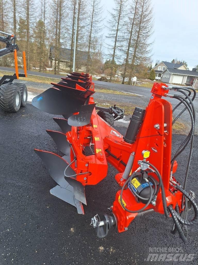 Kuhn Vari-Master 123 双向犁