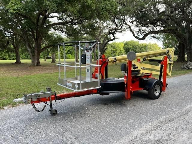 JLG T 350 拖拉移动式高空作业平台