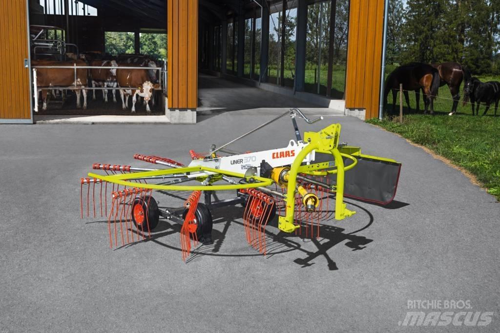 CLAAS Liner 370 料堆整形机