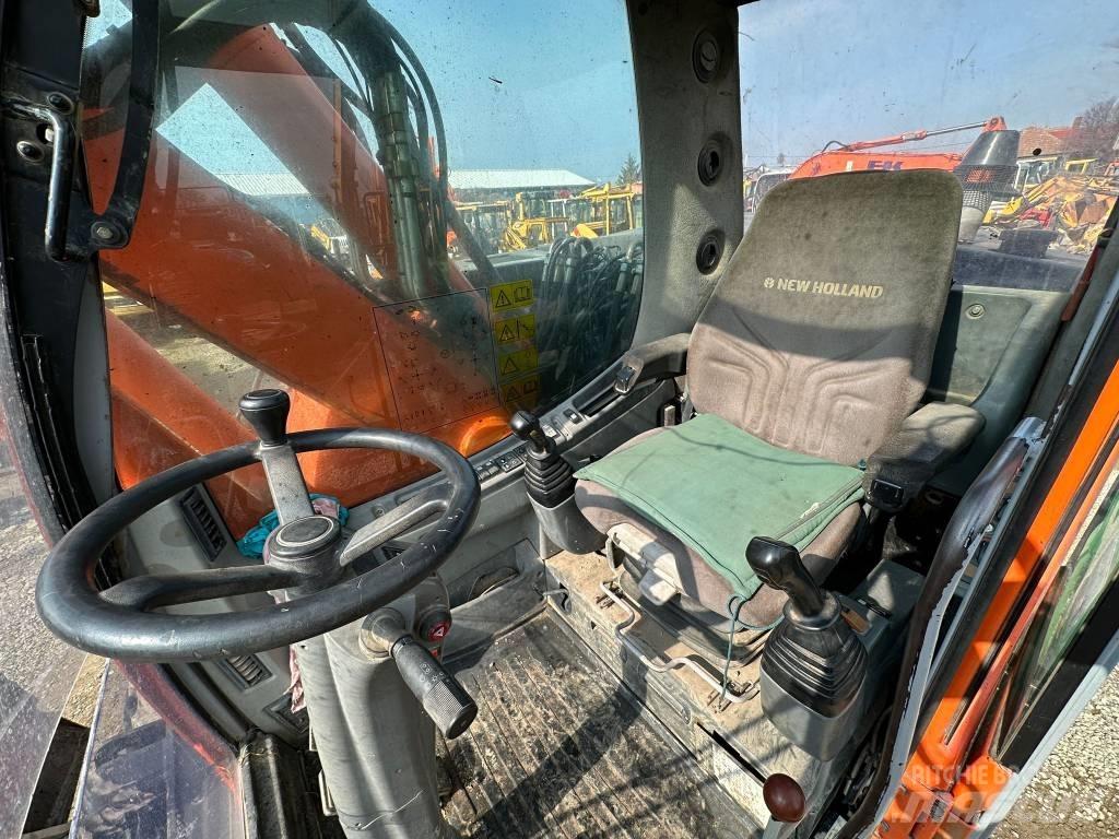 New Holland MH Plus 轮式挖掘机