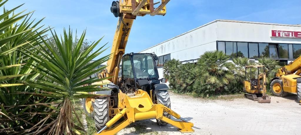 JCB 532-120 伸缩臂叉装车|叉装车