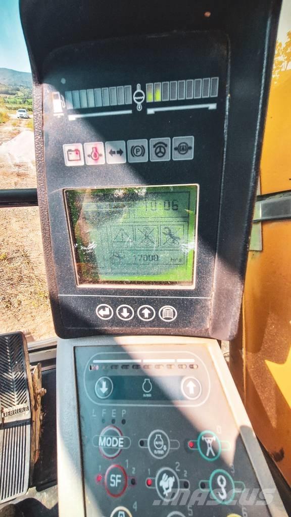 Liebherr R934C HDC 履带挖掘机