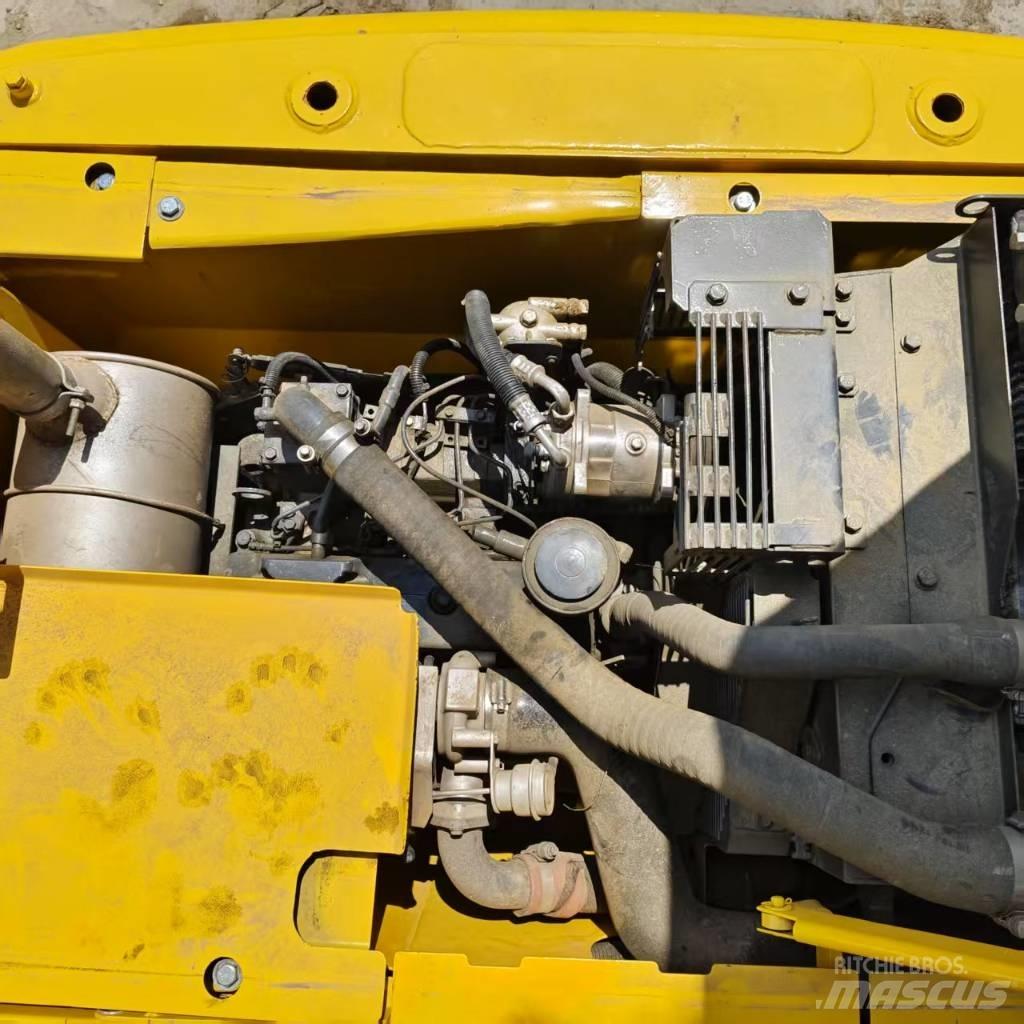 Komatsu PC 130 履带挖掘机