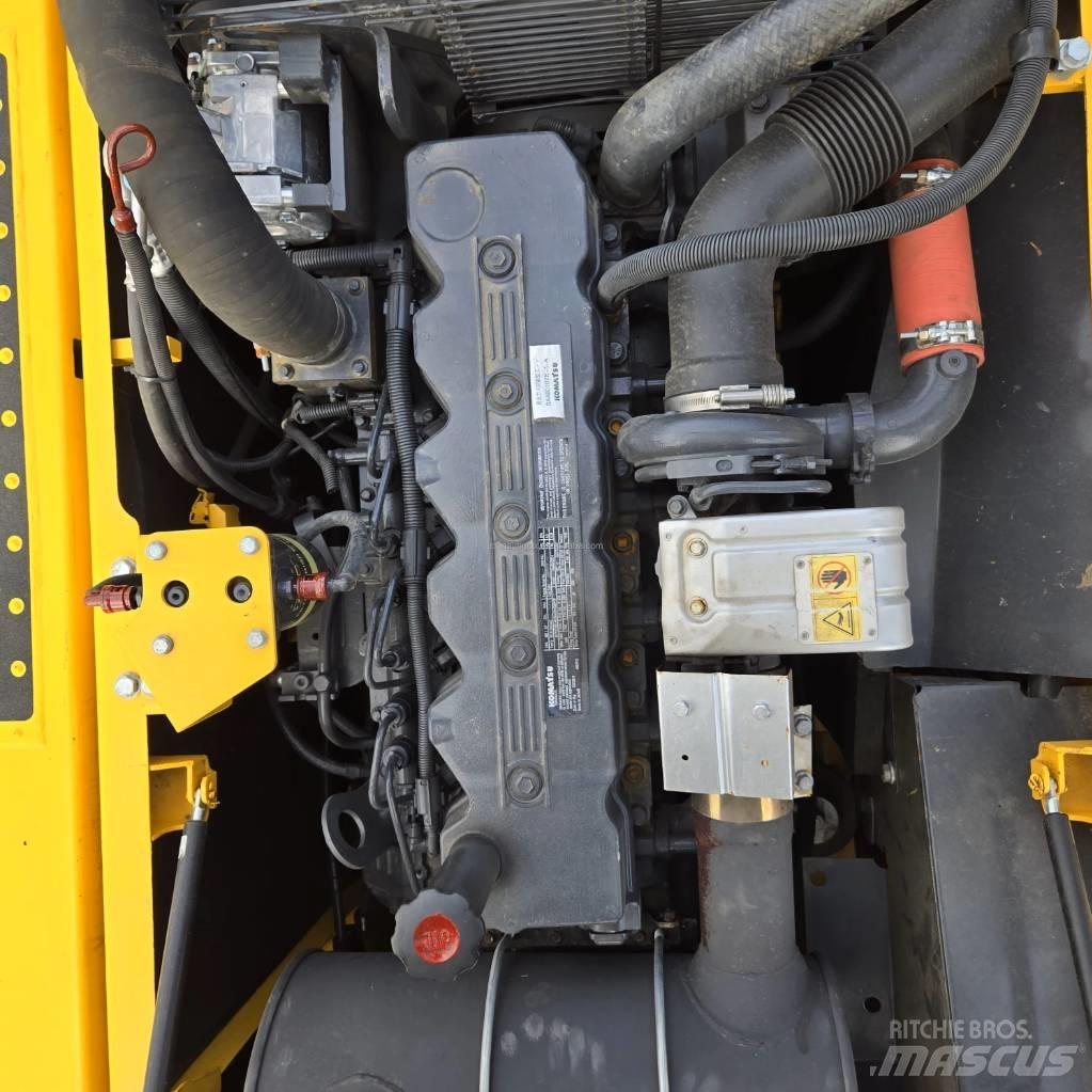 Komatsu PC 200-8 履带挖掘机