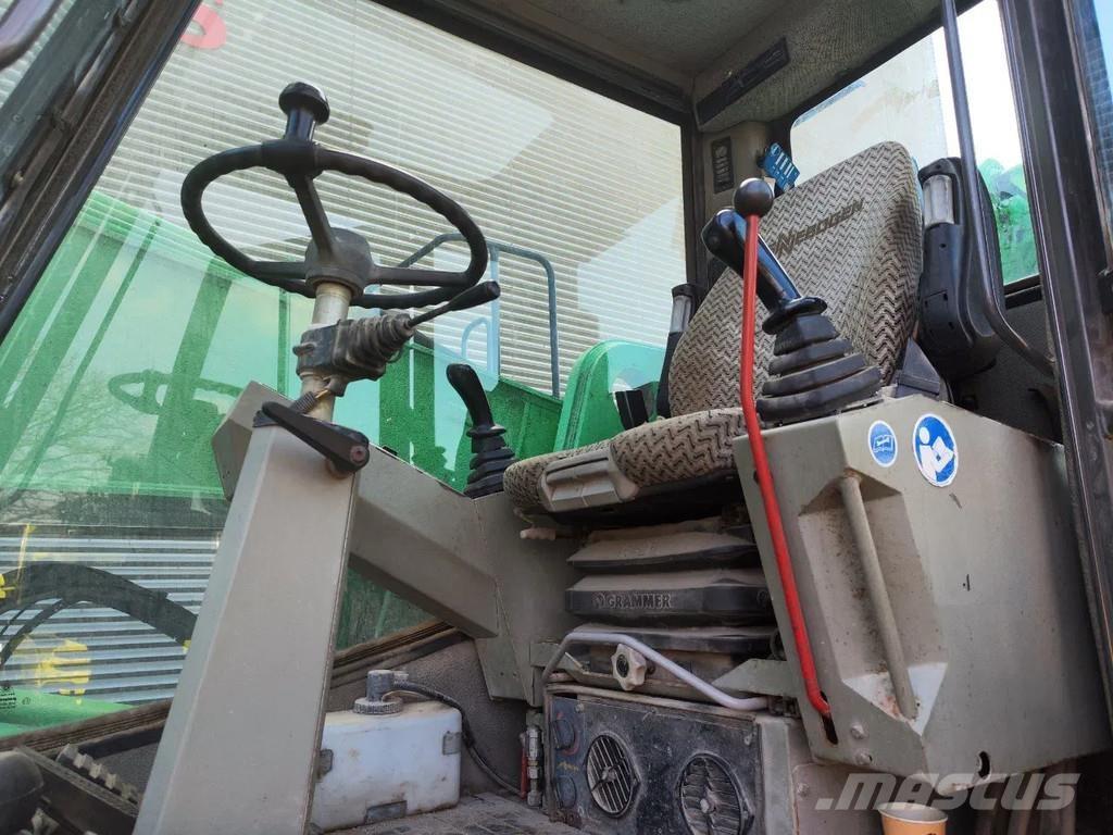 Sennebogen 835M 工业挖掘机