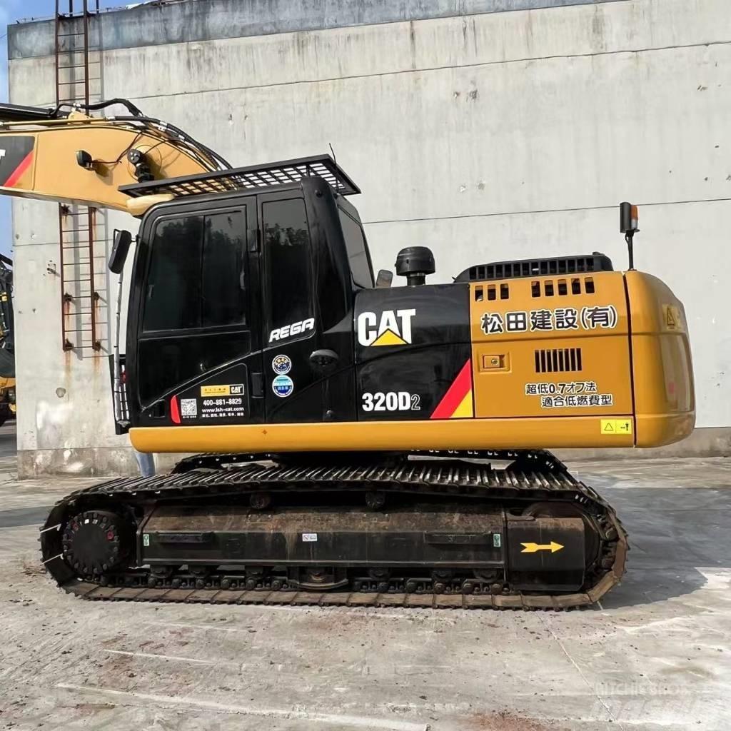 CAT 320D2 中型挖掘机
