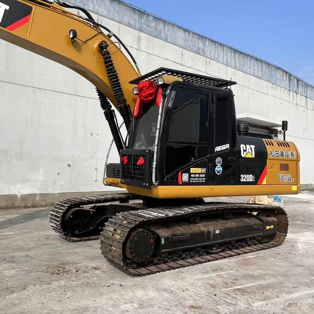 CAT 320D2 中型挖掘机