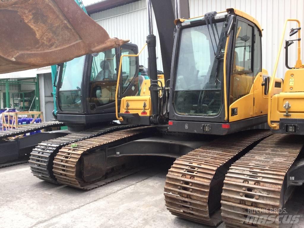 Volvo EC220DL 履带挖掘机
