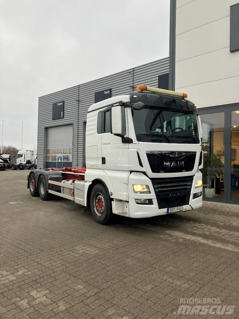 MAN TGX 26.500 6X2 工程吊钩车