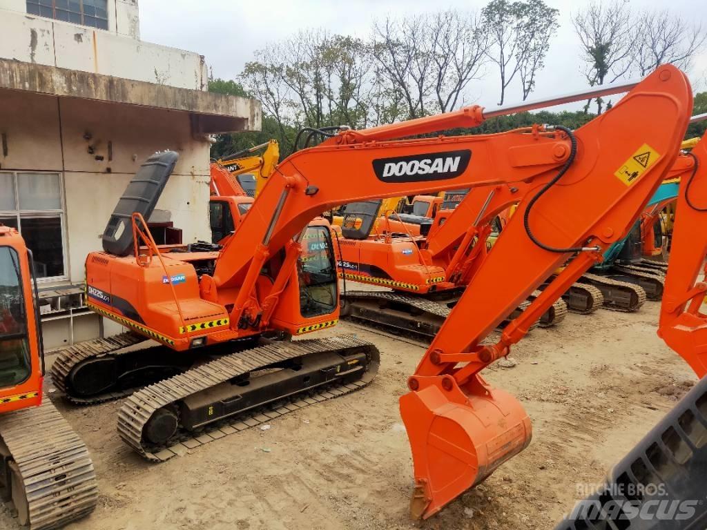Doosan DH 225 LC-7 履带挖掘机