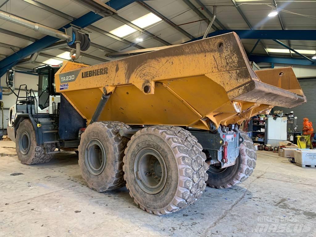 Liebherr TA 230 铰接式自卸车