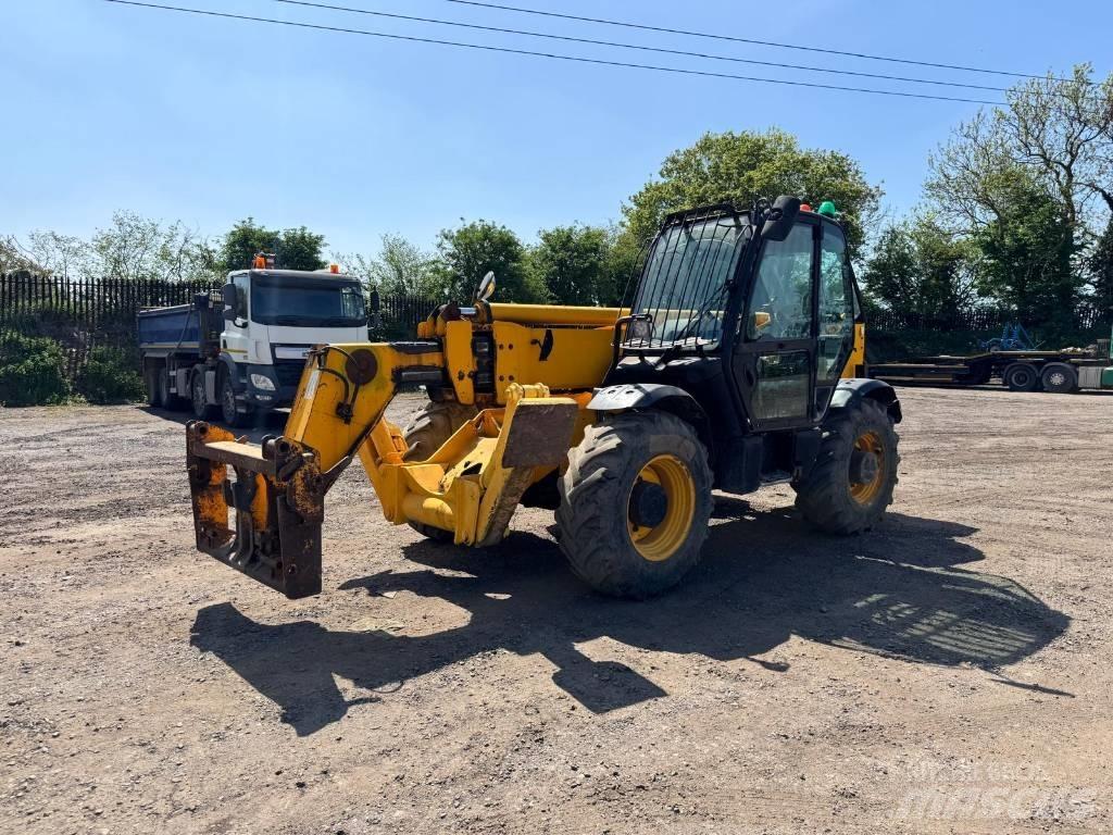 JCB 535-125 伸缩臂叉装车|叉装车