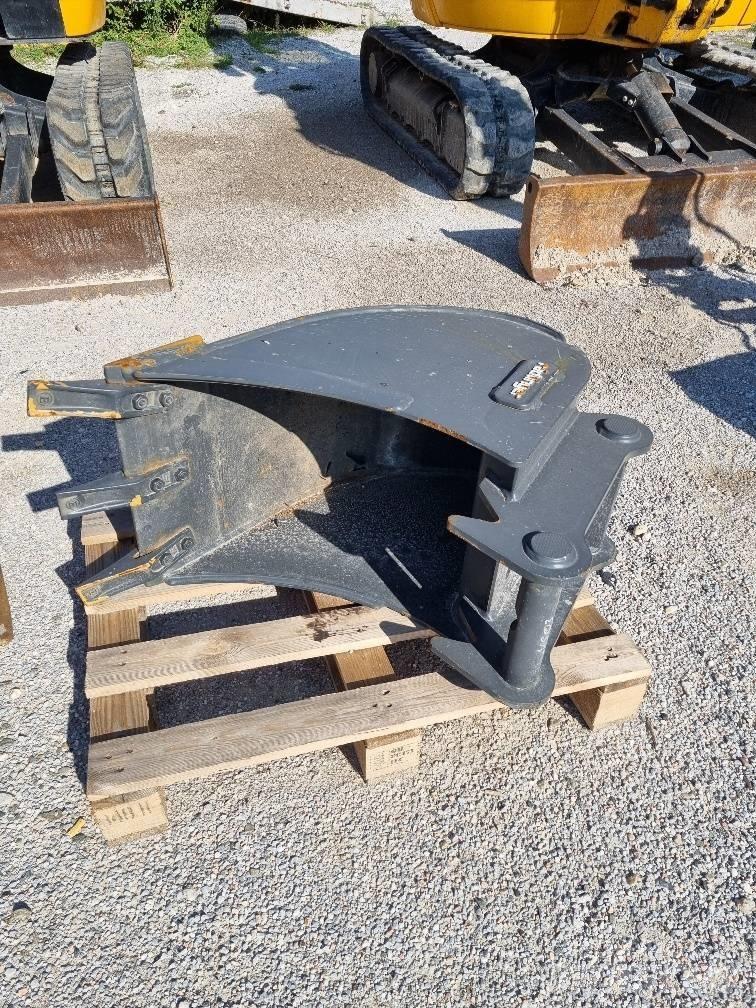JCB 8026CTS 小型挖掘机