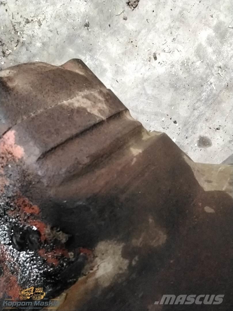 Timberjack 1270b 传动装置