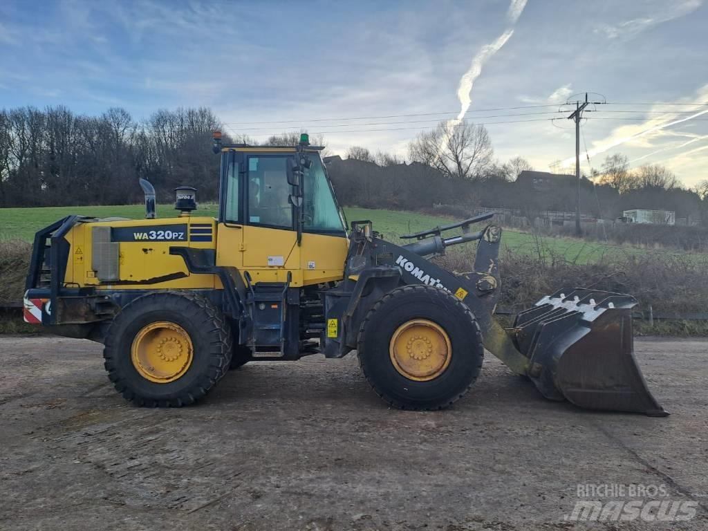 Komatsu WA 320 PZ-6 轮式装载机