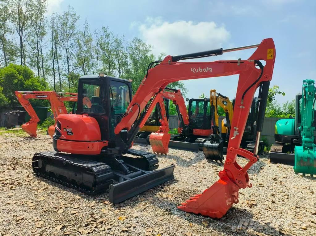 Kubota U 40 小型挖掘机