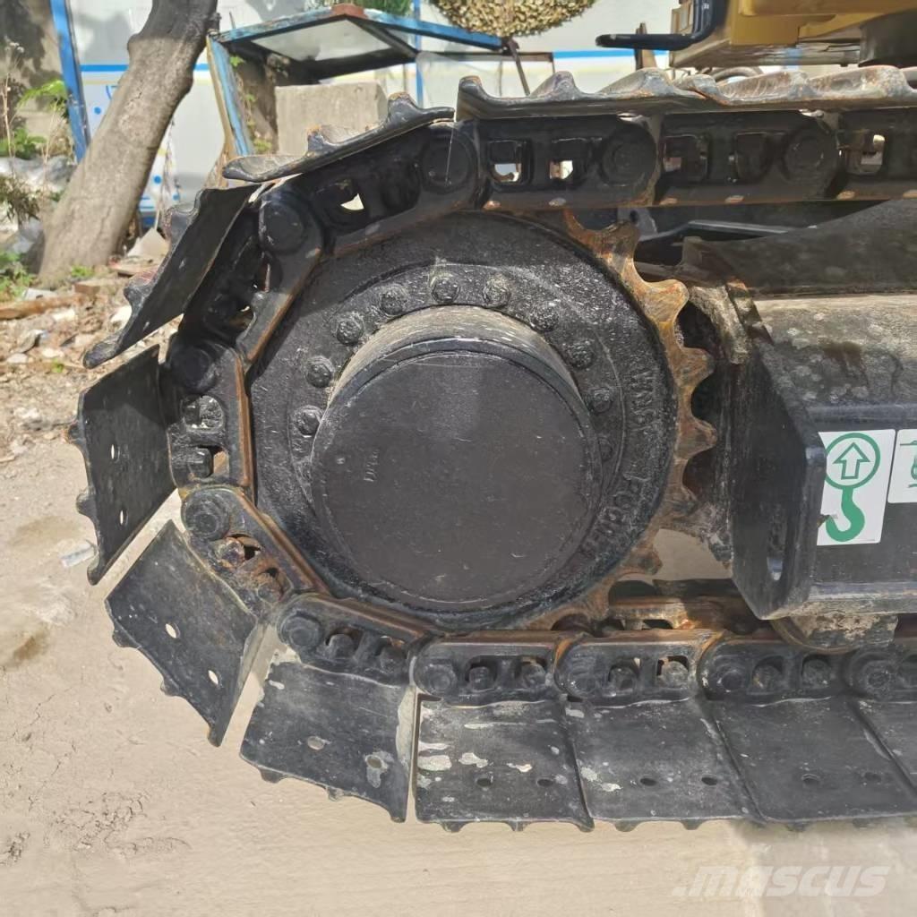 CAT 310 履带挖掘机