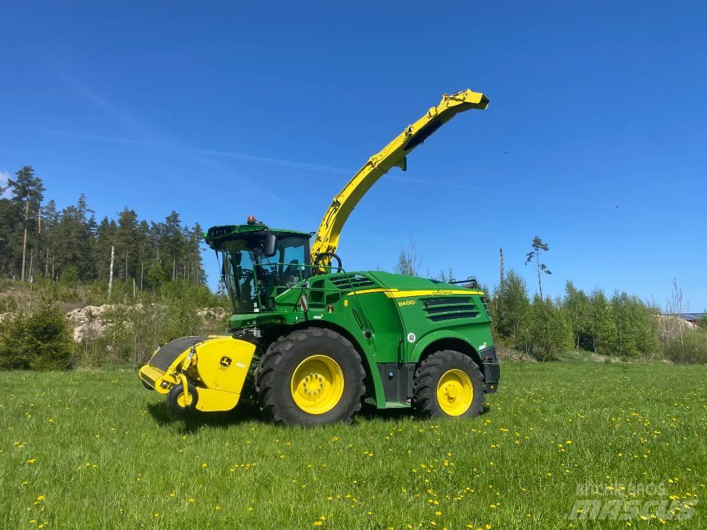 John Deere 8400 i 自走式青贮饲料收割机