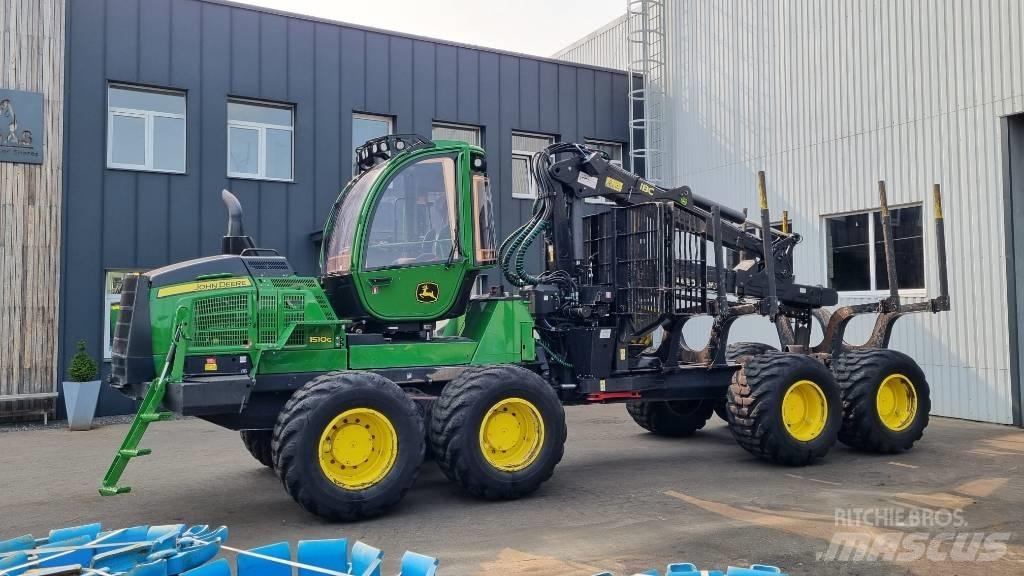 John Deere 1510 G 集运机