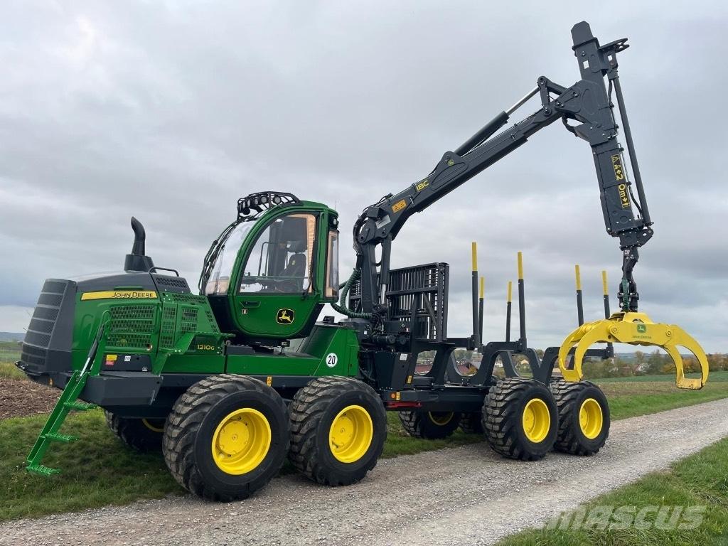 John Deere 1210G 集运机