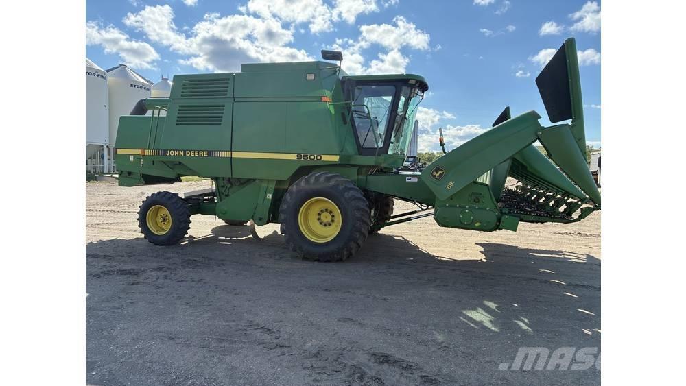 John Deere 9550 联合收割机