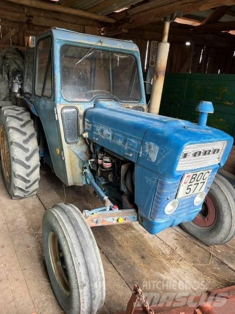 Ford 2000 拖拉机/农用车