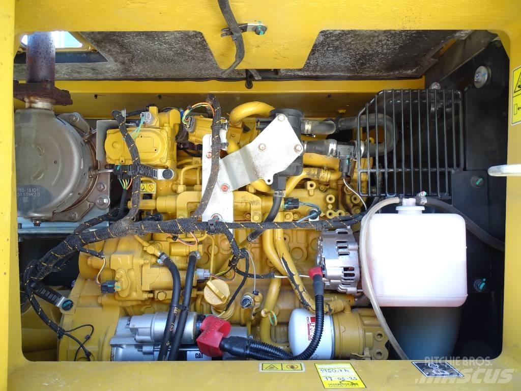CAT 310 履带挖掘机