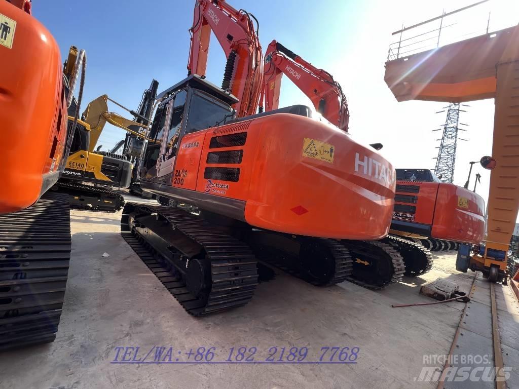 Hitachi ZX 200 履带挖掘机