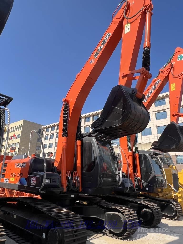 Hitachi ZX 200 履带挖掘机