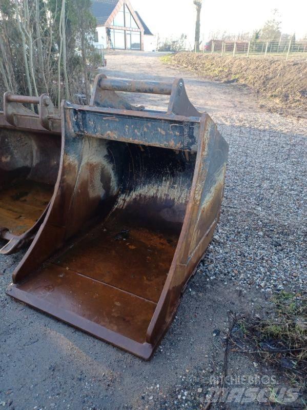 Doosan S80 挖斗