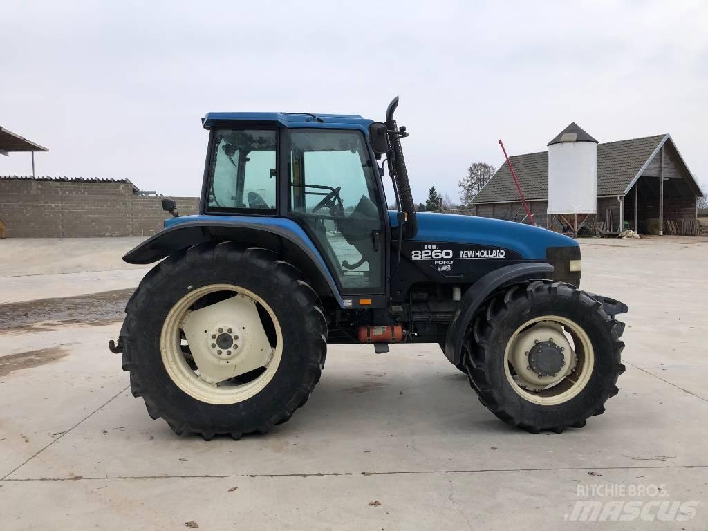 New Holland 8260 拖拉机/农用车