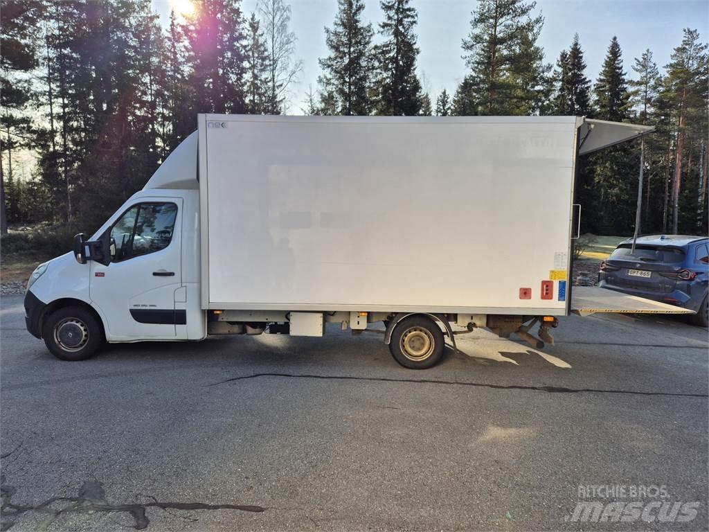Renault Master 大型面包车