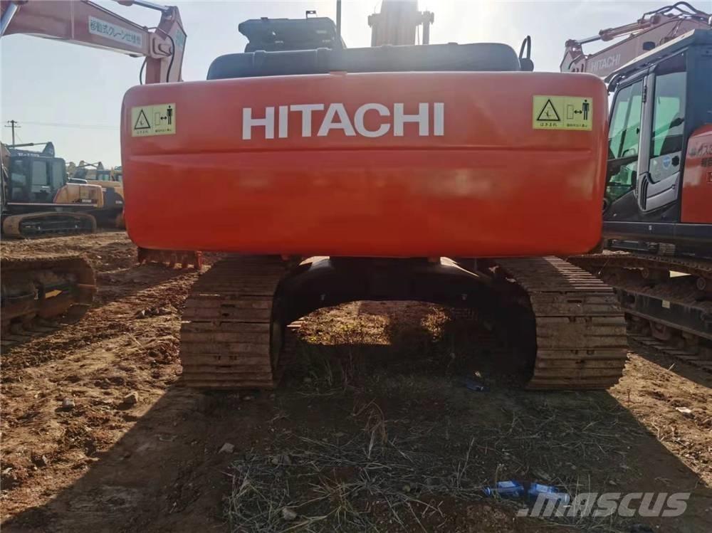 Hitachi ZX210 履带挖掘机