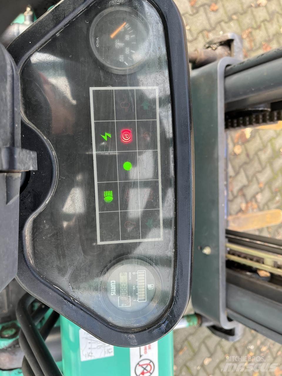 Artison FG15 天然气叉车