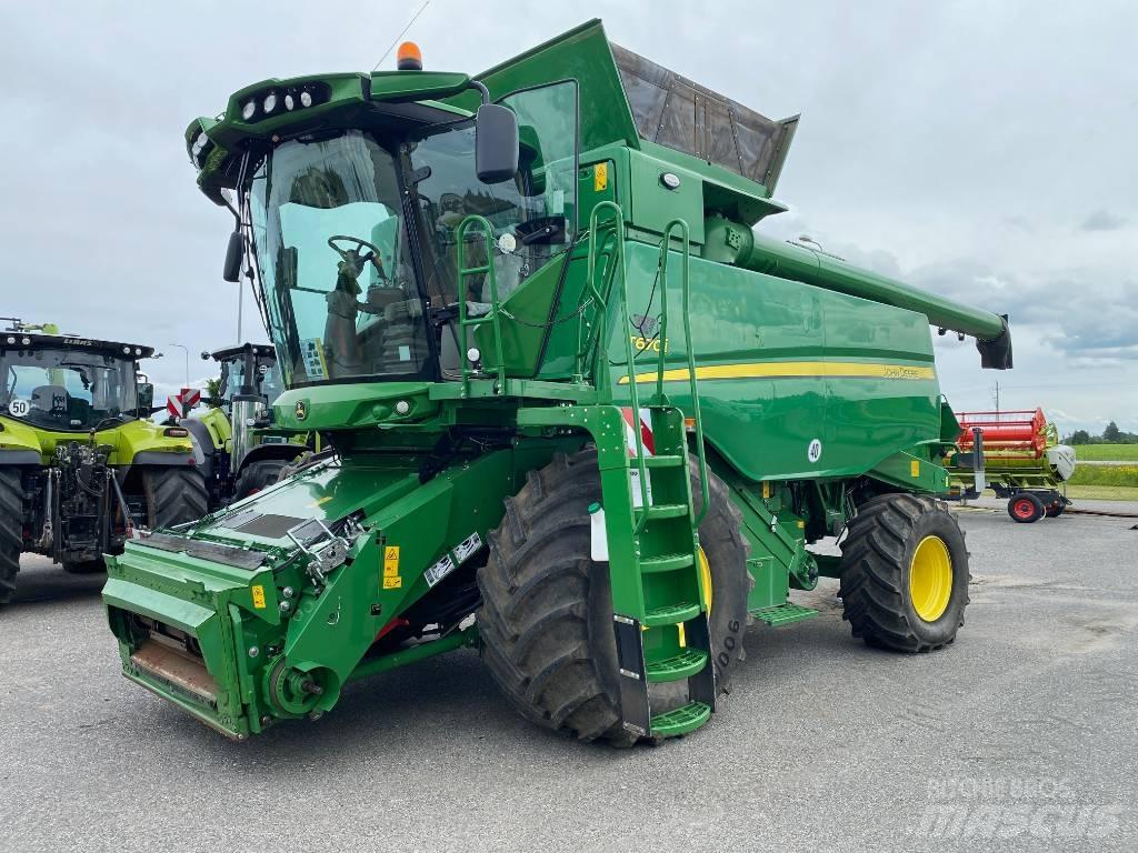 John Deere T 670 i 联合收割机