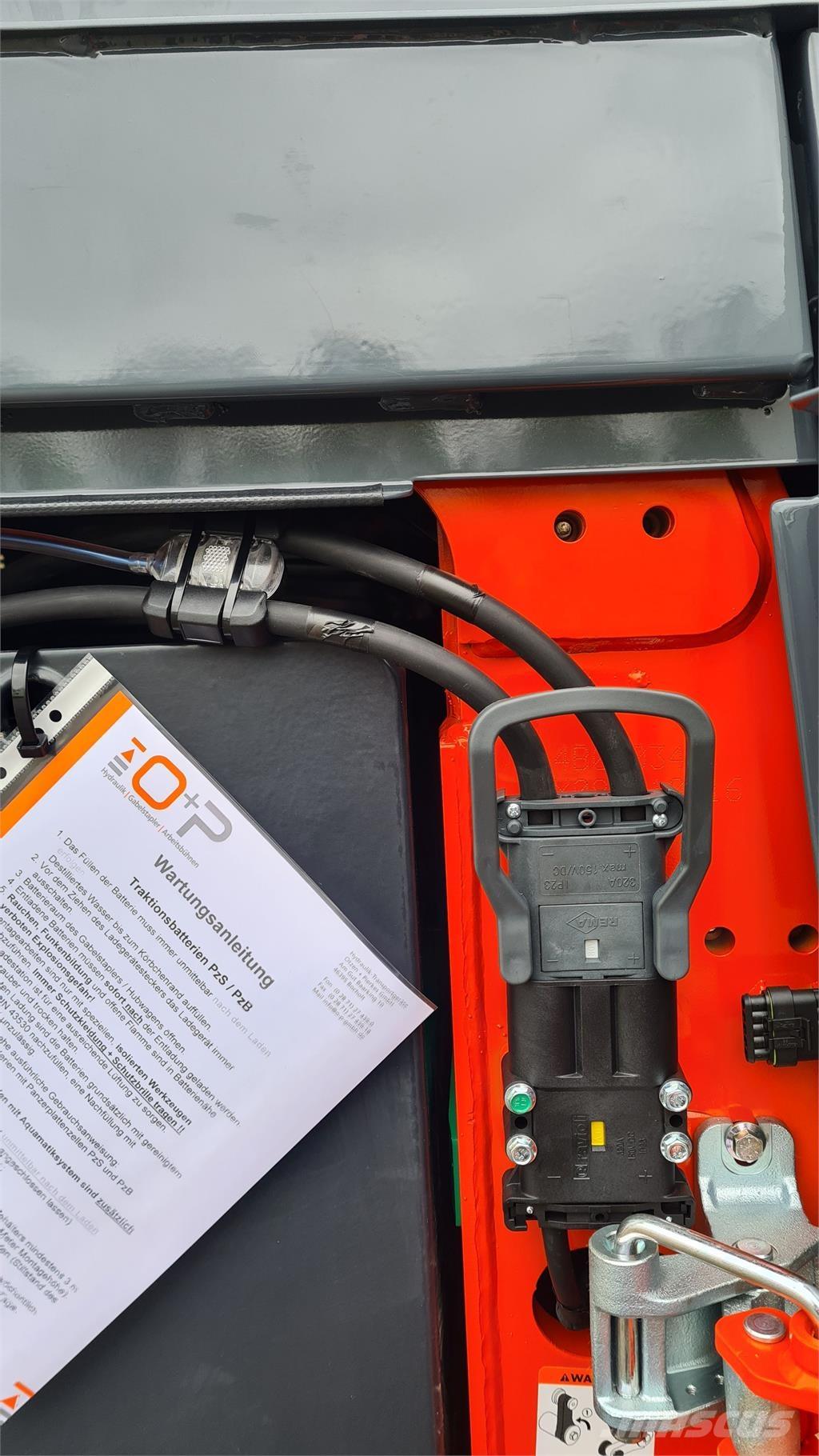 Toyota 9FBM35T 电动叉车