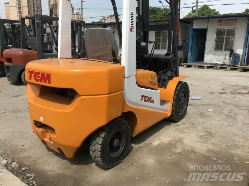 TCM FD 30 柴油叉车