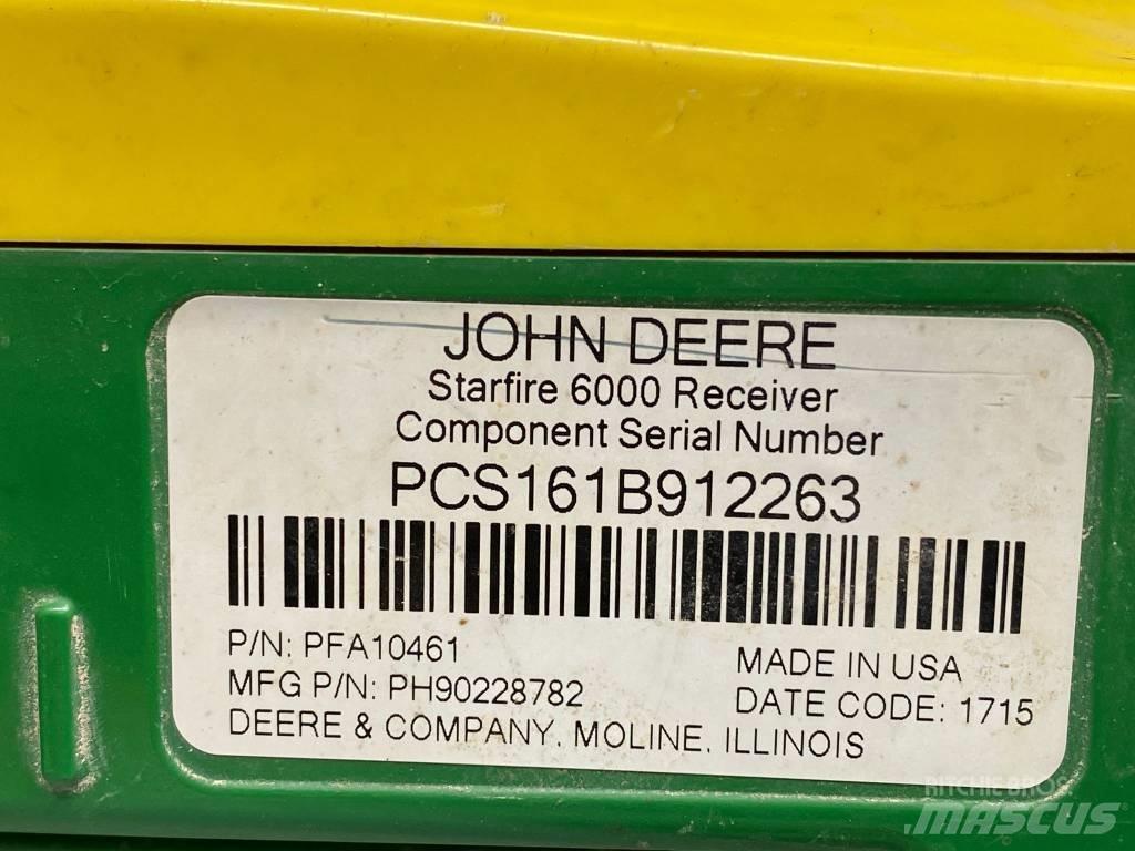John Deere 6215 R 拖拉机/农用车