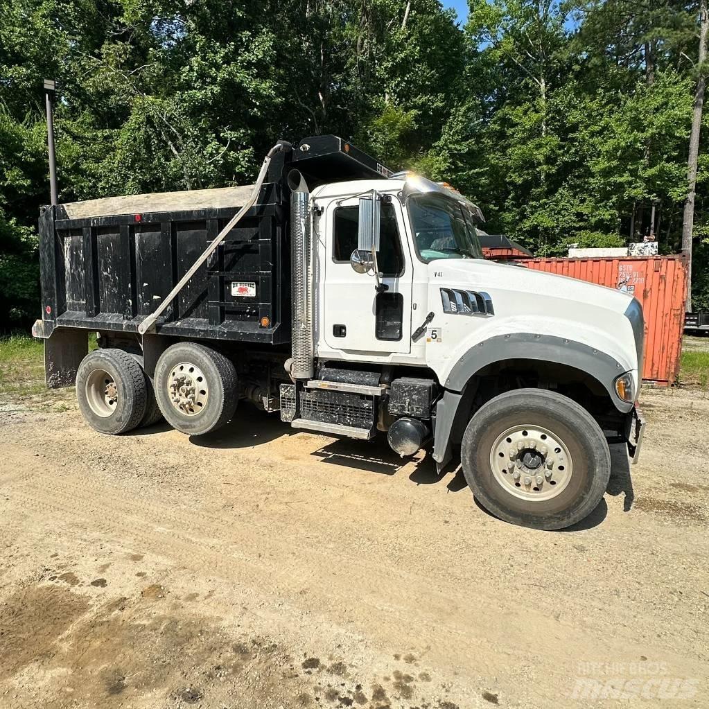 Mack GR 42 F9 自卸式货车
