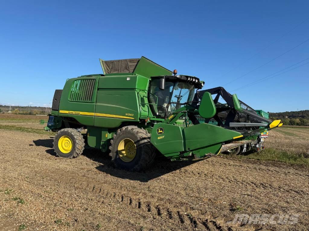 John Deere W 540 联合收割机