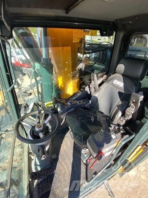 Hyundai HW 180 轮式挖掘机